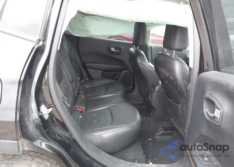 2019 Jeep Compass Limited 4X4 from USA, damaged, VIN 3C4NJDCB2KT821856